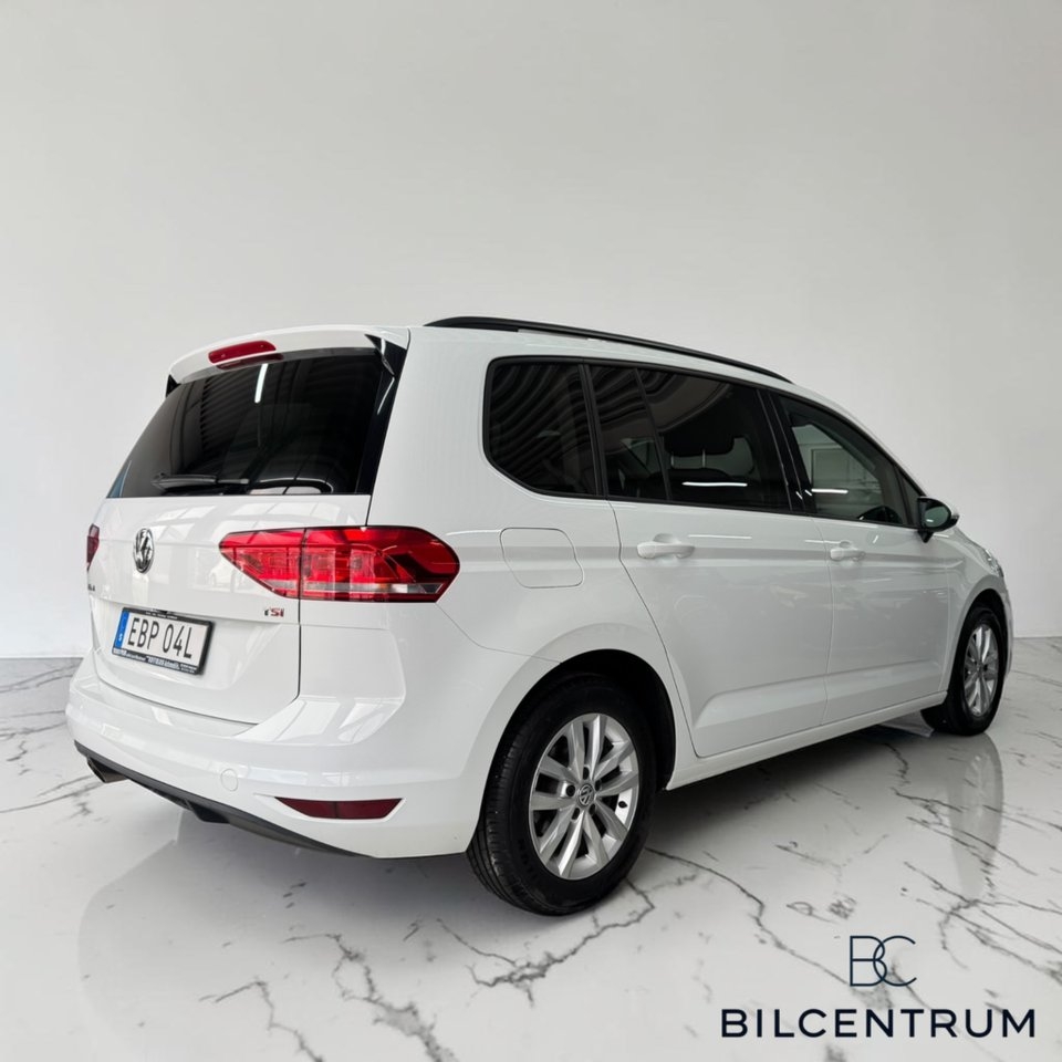 Volkswagen Touran 2017, photo 4/22