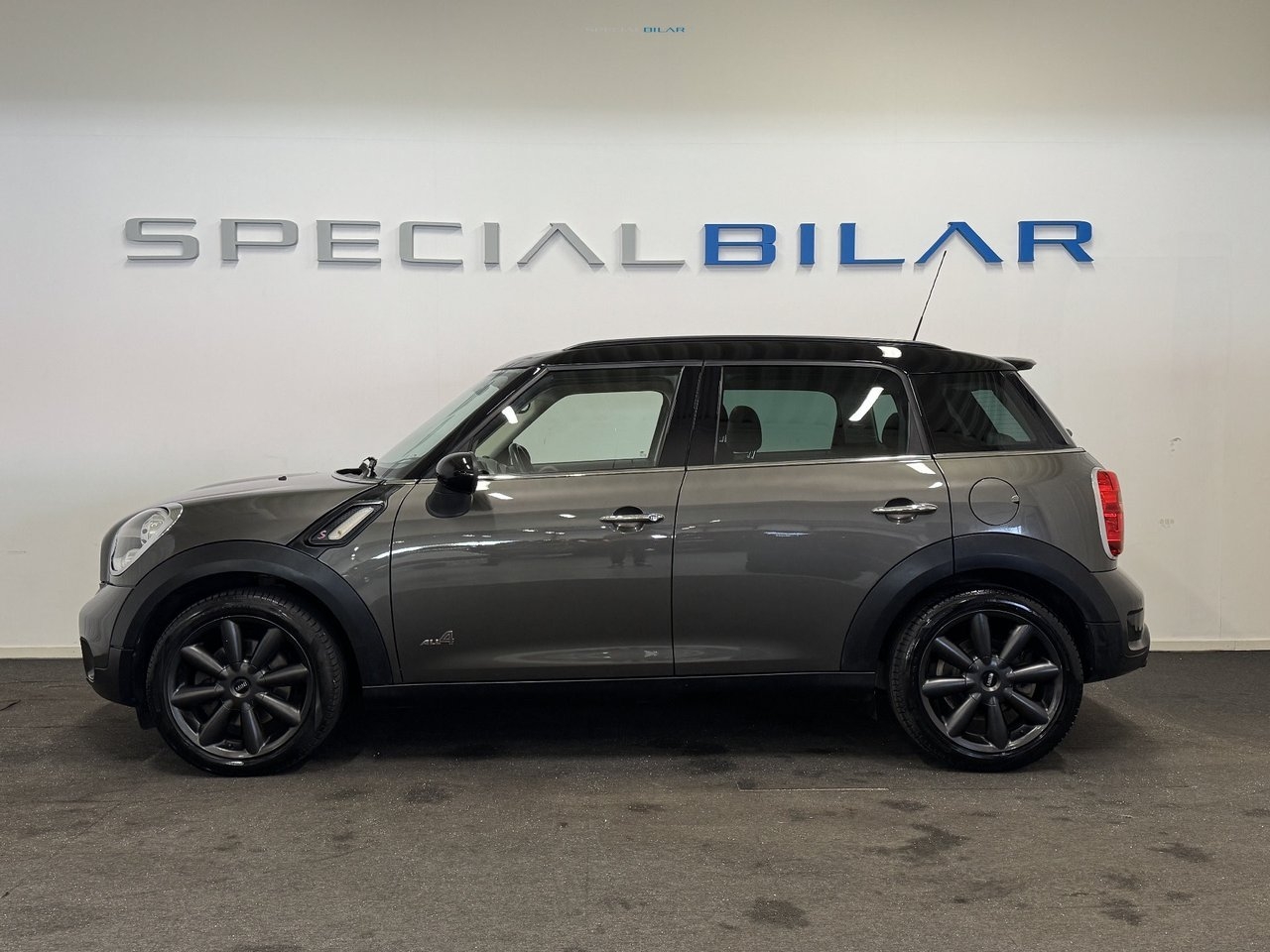 MINI Countryman Cooper S ALL4 184hk 2011, bild 2/10