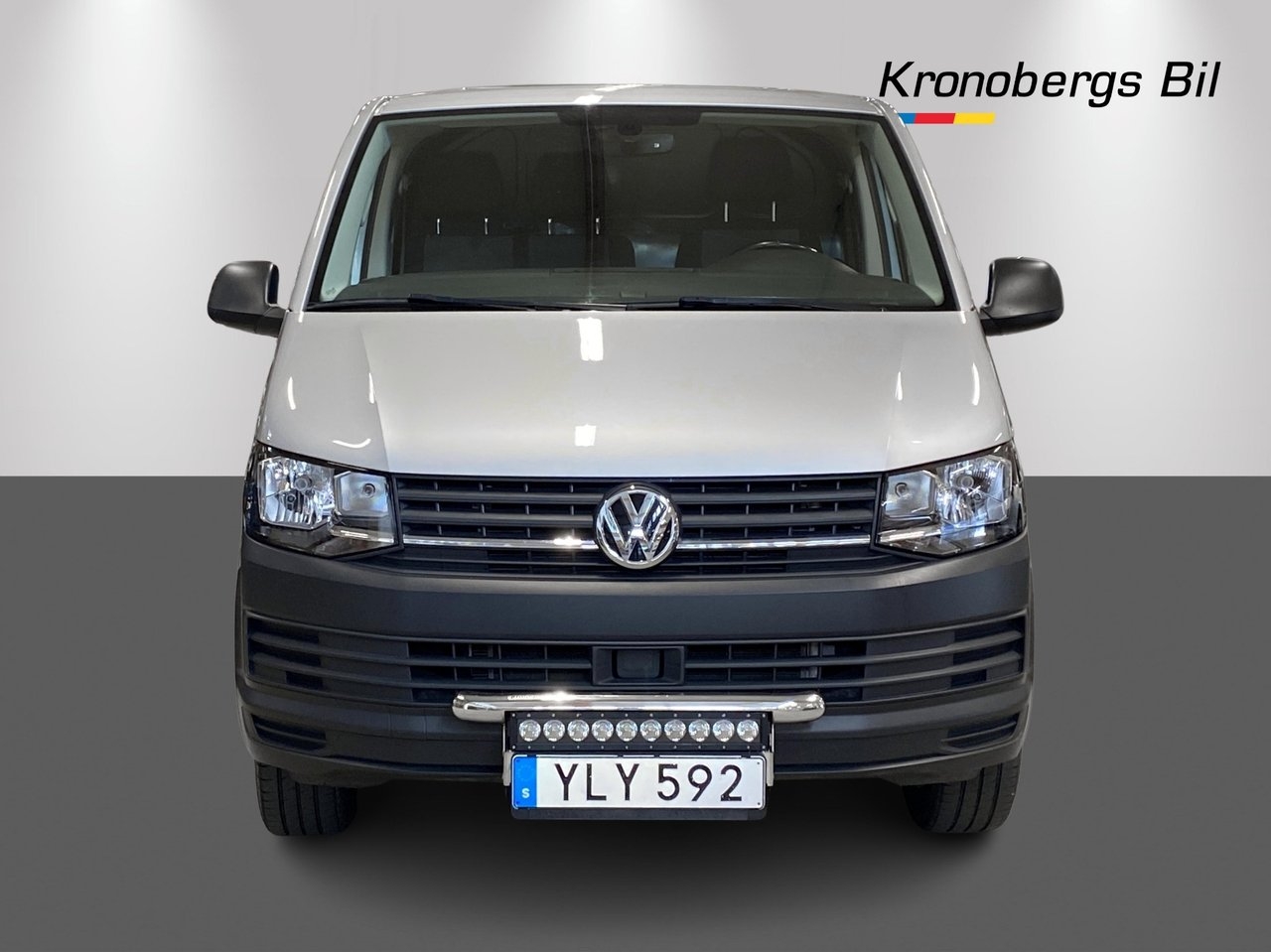 Volkswagen Transporter 2018, photo 2/10
