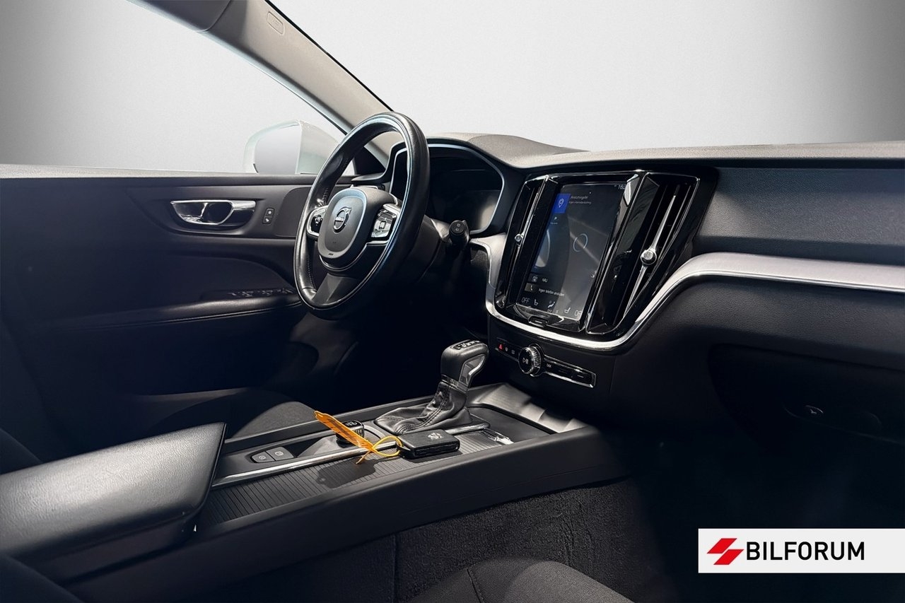 Volvo V60 D4 MOMENTUM 2020, photo 5/10
