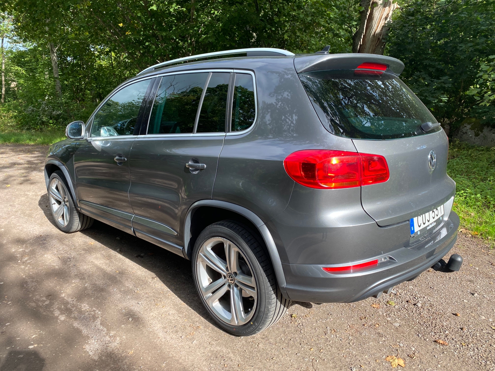 Volkswagen Tiguan 2015, photo 2/9