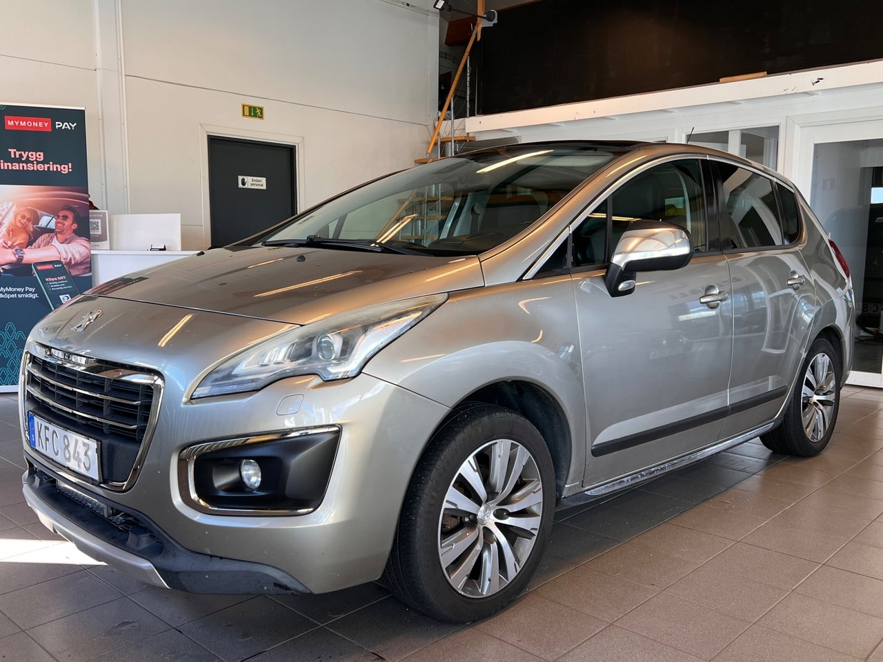 Peugeot 3008 1.6 BlueHDi EAT 2016, bild 4/10