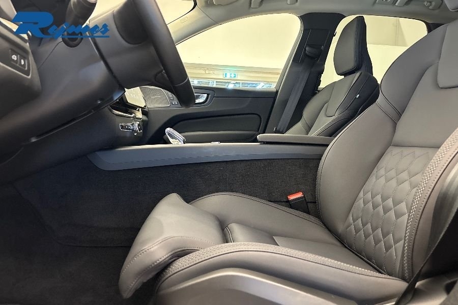 Volvo XC60 T6 Plus Dark Nordic Edition 2026, bild 6/10