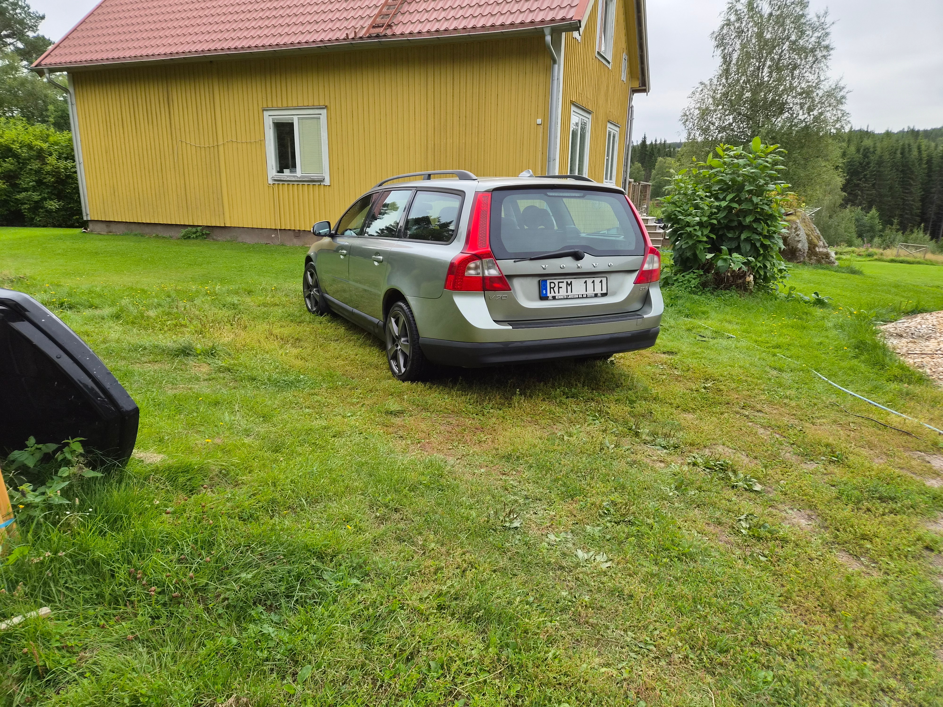 Volvo V70 2.0F Manuell 2008, bild 2/5