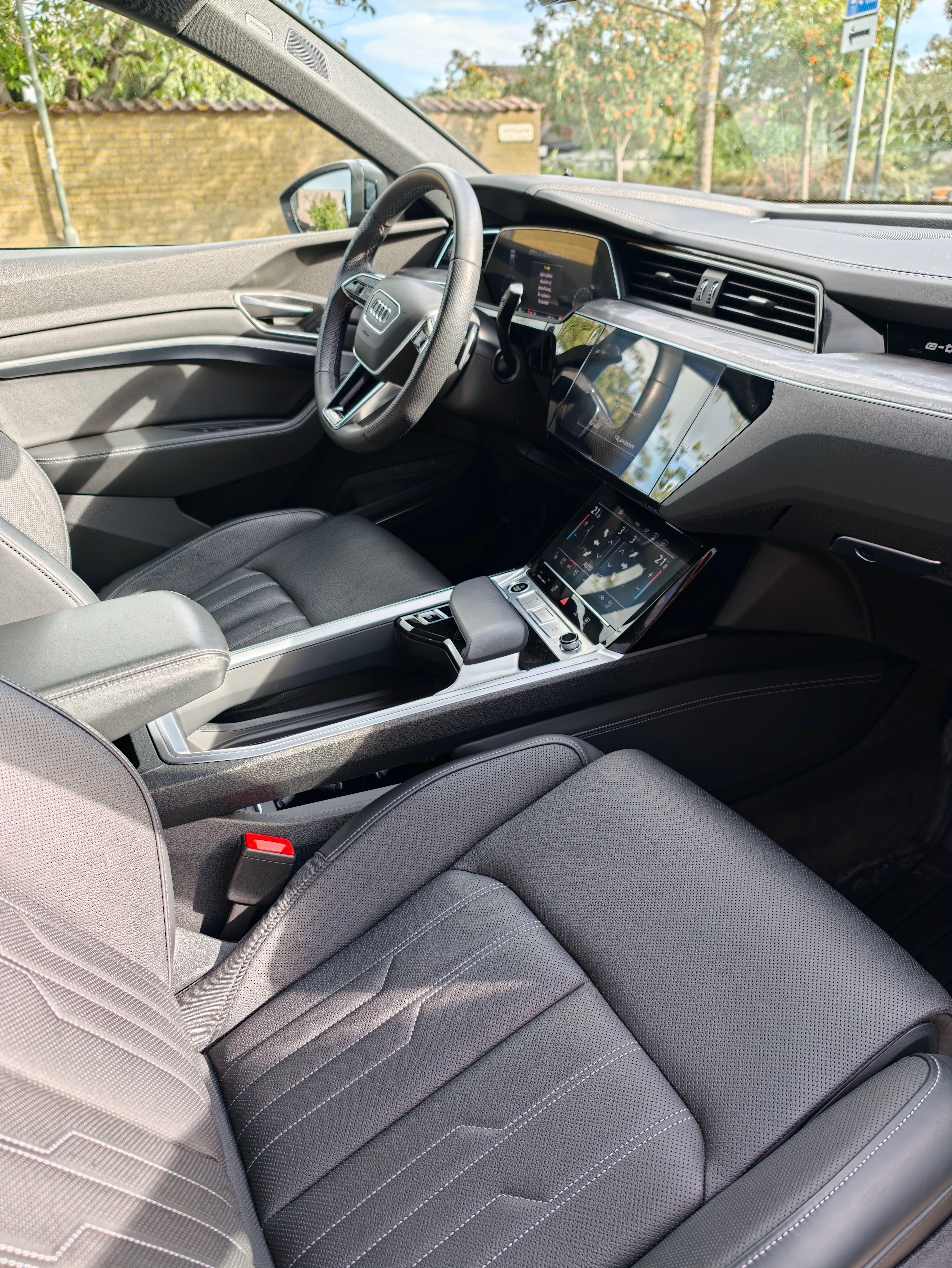 Audi Q8 Sportback 55 e-tron quattro 2024, bild 5/7