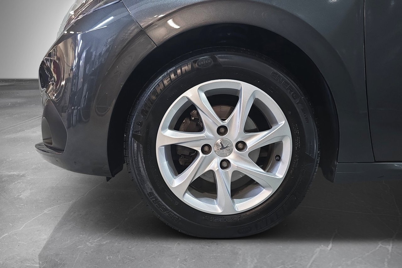 Peugeot 208 5-dörrar 1,2 PureTech 82 Aut 2016, bild 7/10
