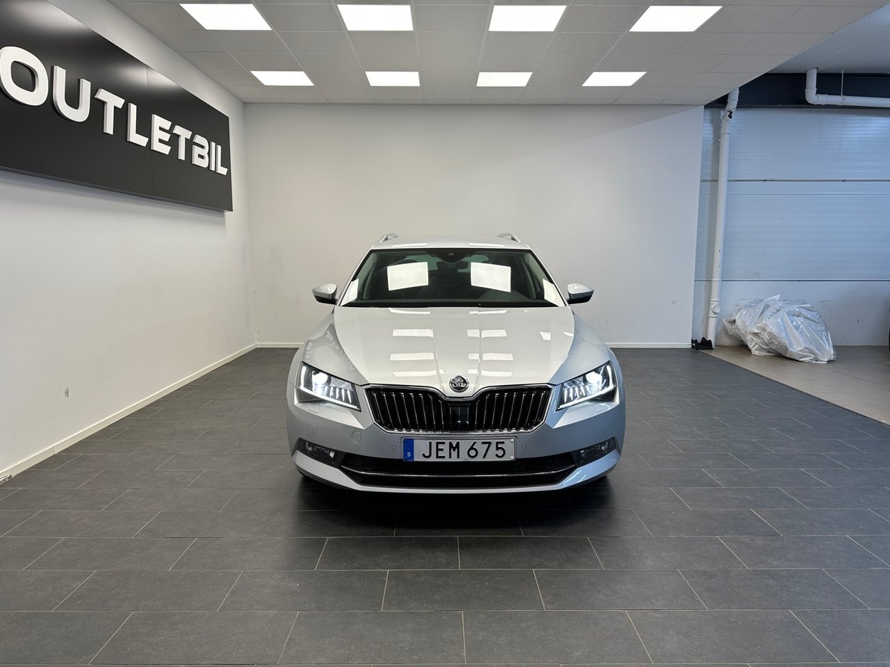 Skoda Superb 2018, bild 5/10