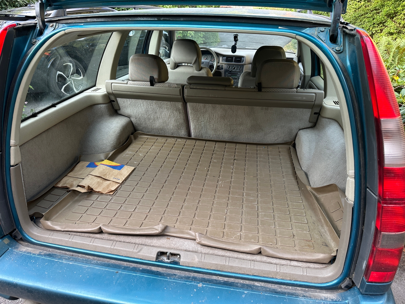 Volvo V70 2.5 10V Manuell 1998, bild 7/7