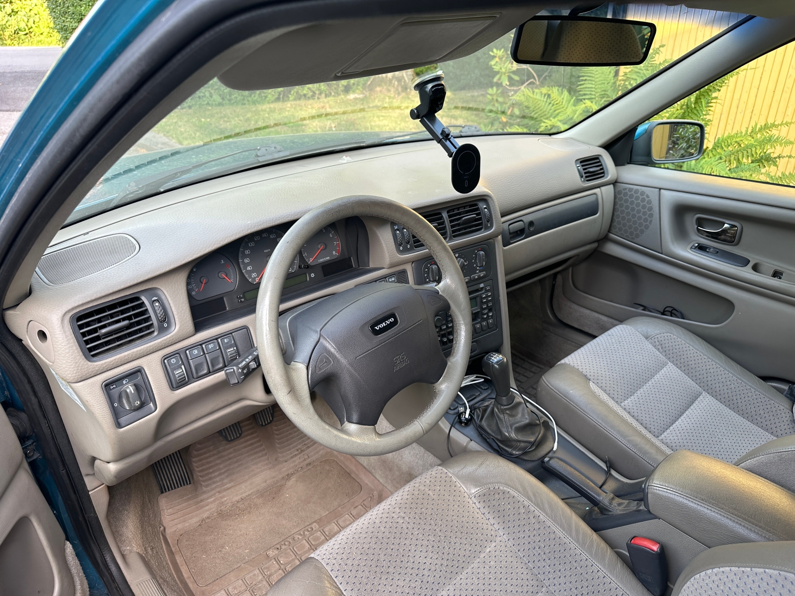 Volvo V70 2.5 10V Manuell 1998, bild 4/7