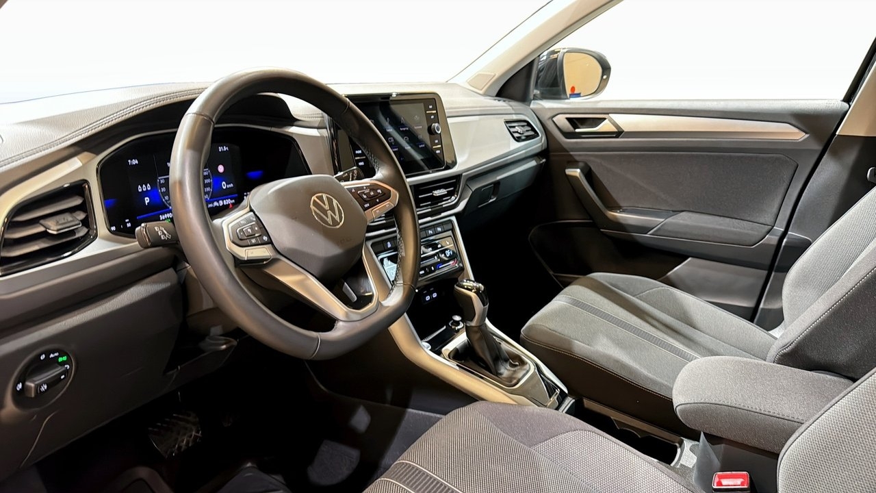 Volkswagen T-Roc 2025, photo 7/10