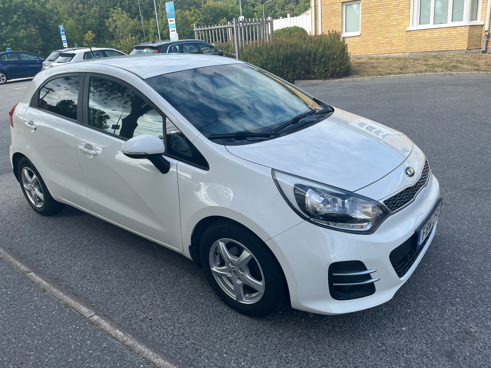 Kia Rio 5-dörrar 1.2 CVVT Manuell 2015, kuva 2/8