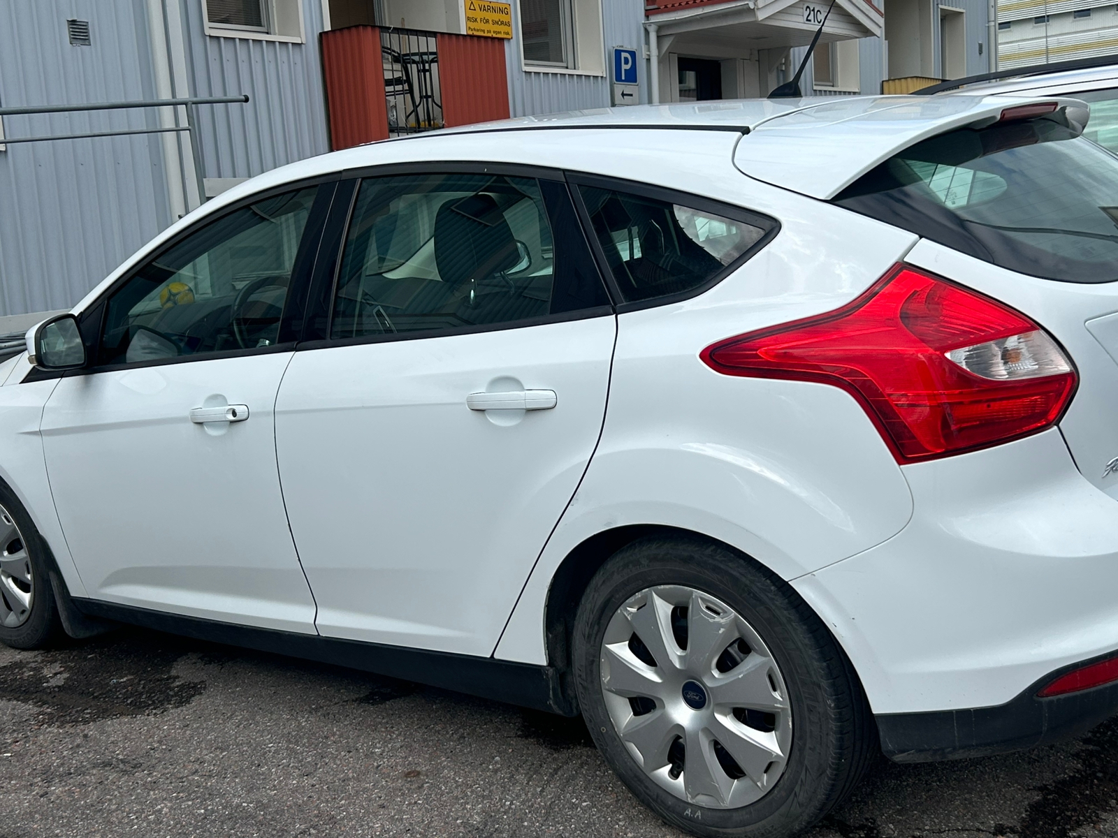 Ford Focus 1.6 TDCi Manuell 2013, bild 3/8