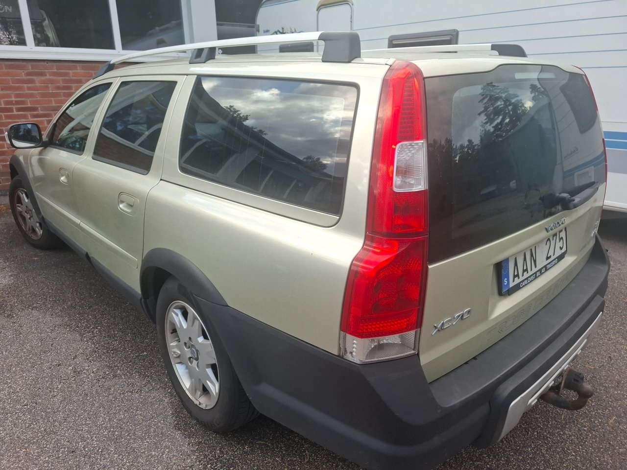 Volvo XC70 D5 AWD Kinetic Euro 4 2007, kuva 4/8