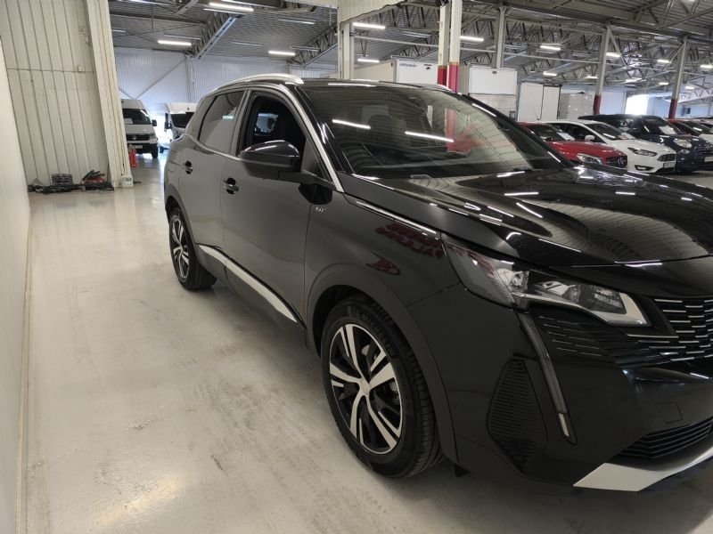 Peugeot 3008 1,2 PureTech Automat 130 Hk 2023, photo 3/10