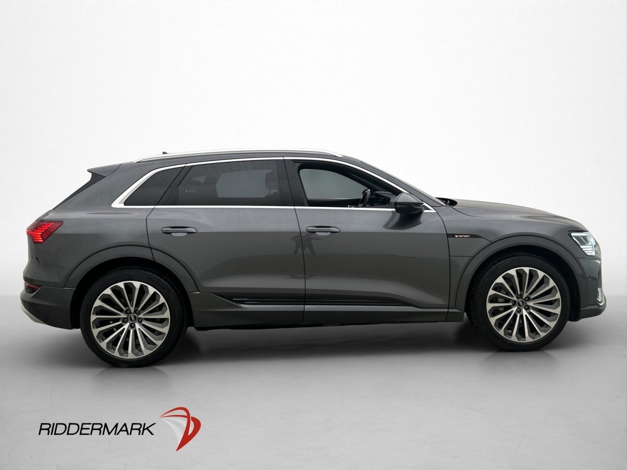 Audi e-tron 2022, photo 5/10
