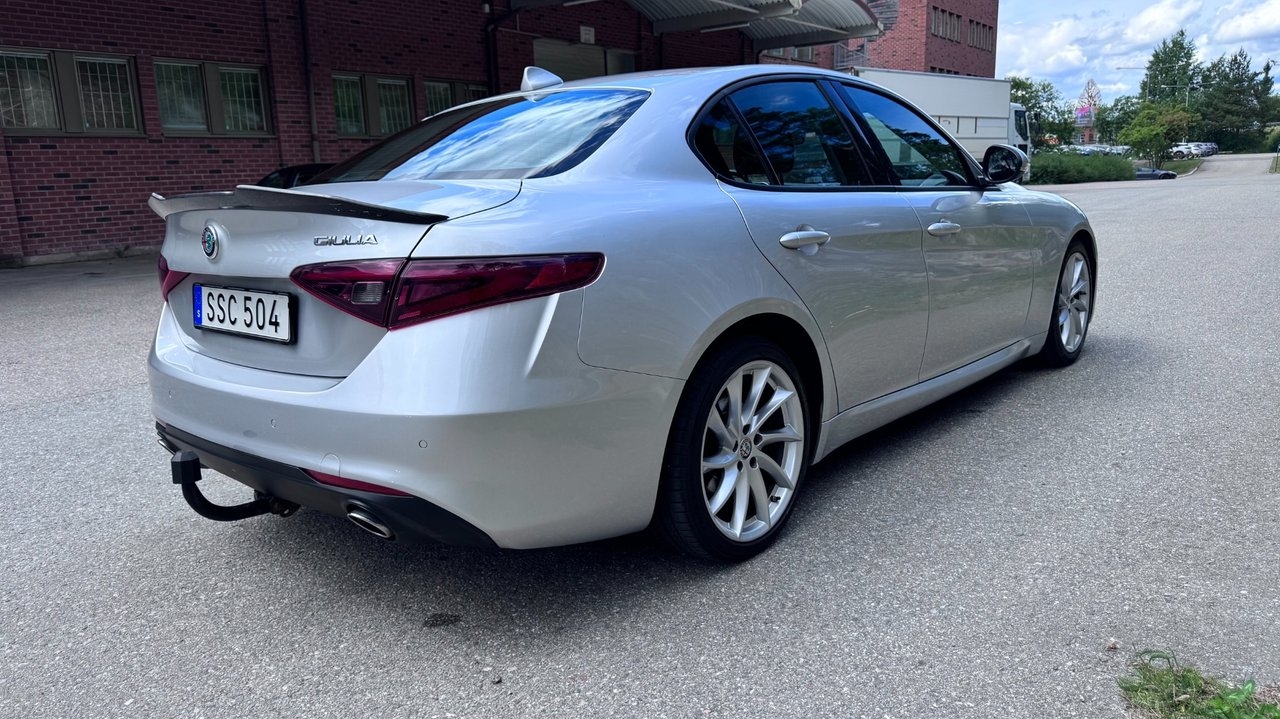 Alfa Romeo Giulia 2017, photo 6/10
