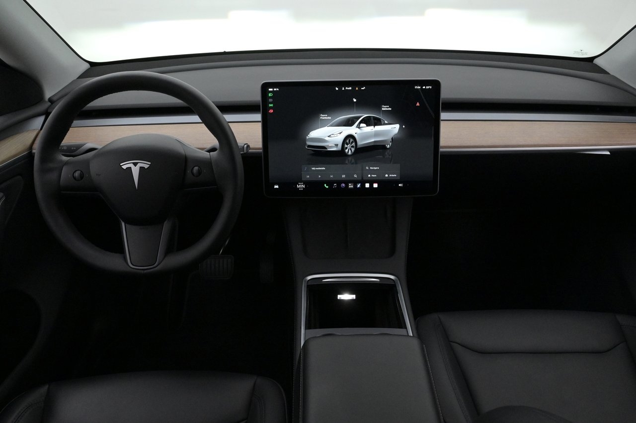 Tesla Model Y Long Range AWD Autopilot 2023, bild 6/10