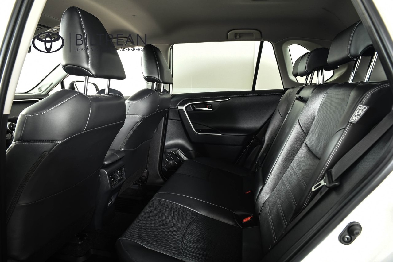 Toyota RAV4 2025, kuva 7/10