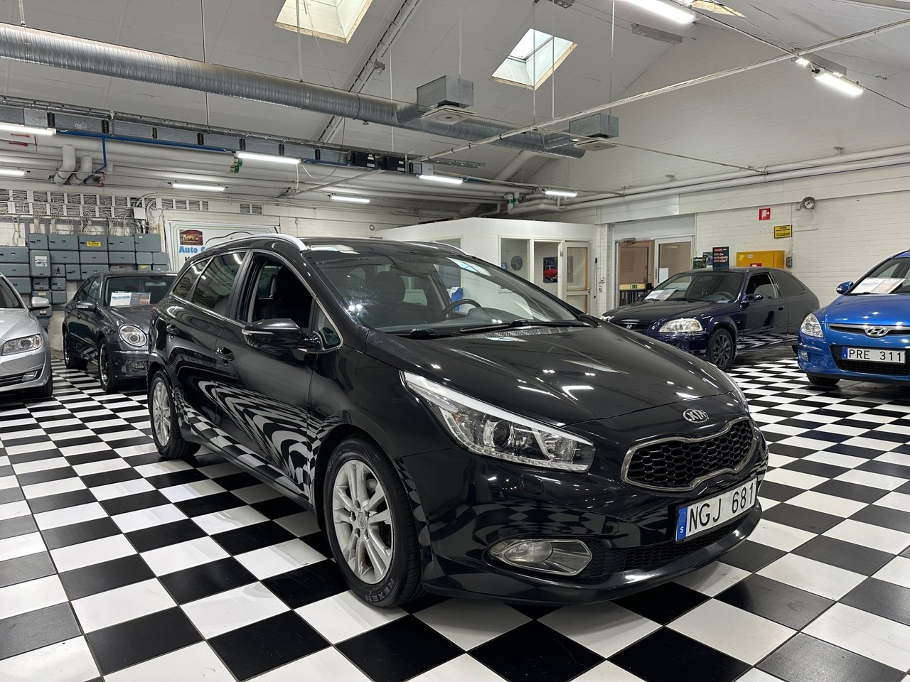 Kia Ceed 2013, bild 2/10