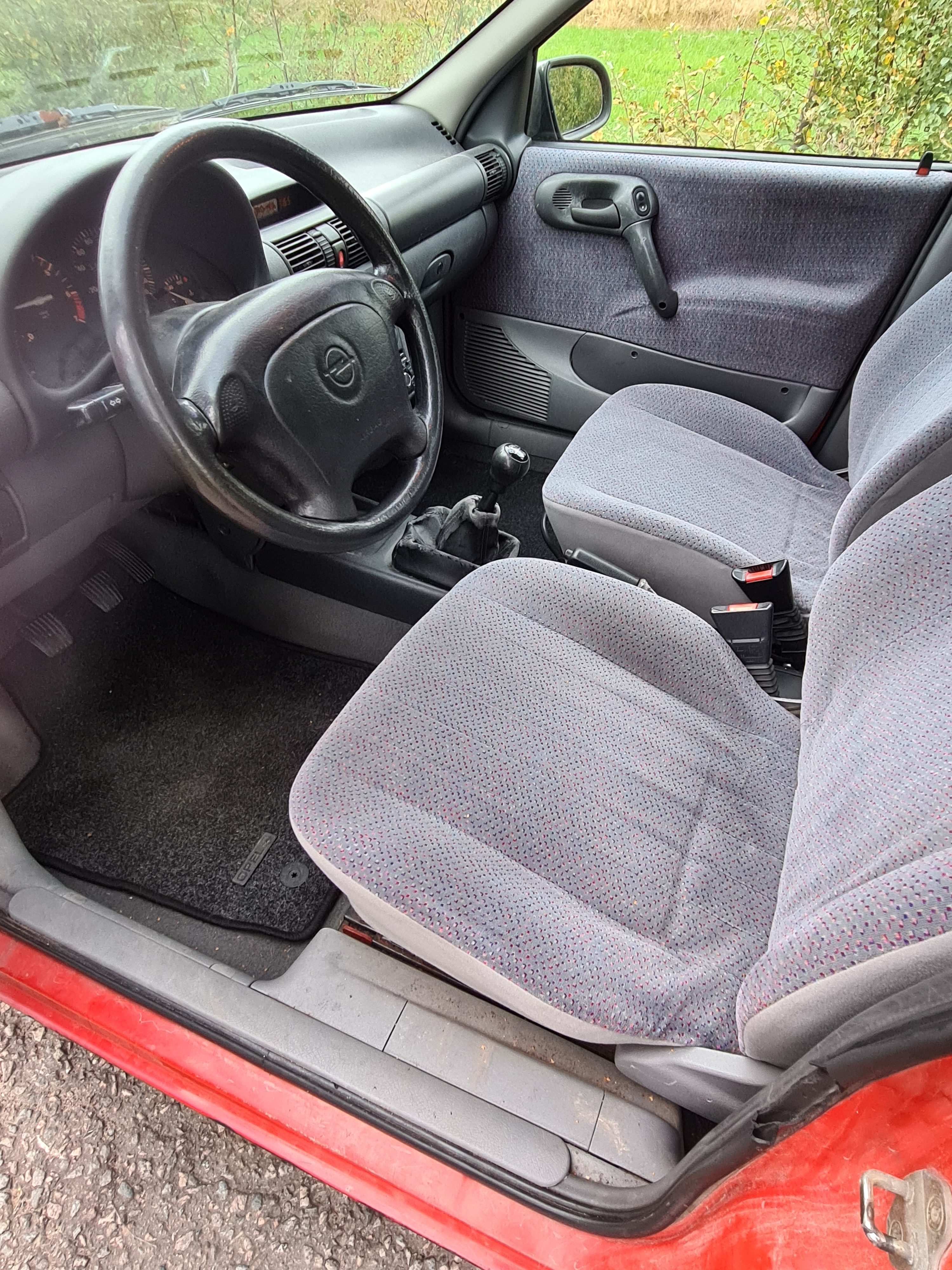 Opel Astra Corsa GLS 1.4 16V ECOTEC 1996, bild 7/15