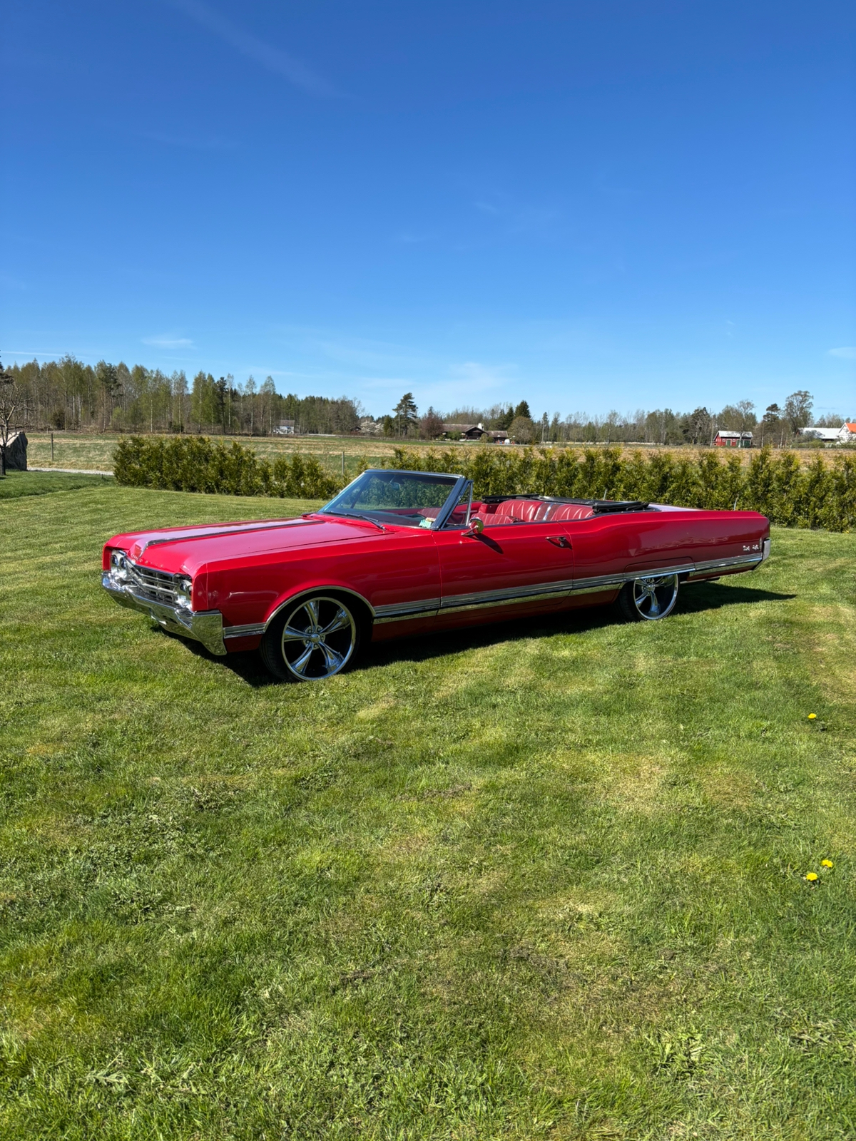 Oldsmobile Ninety-Eight