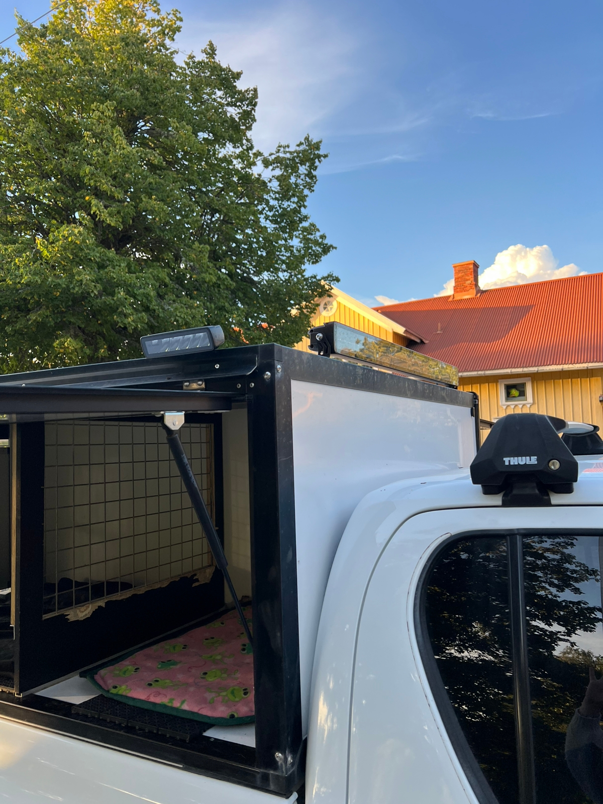 Toyota HiLux 2017, bild 7/10