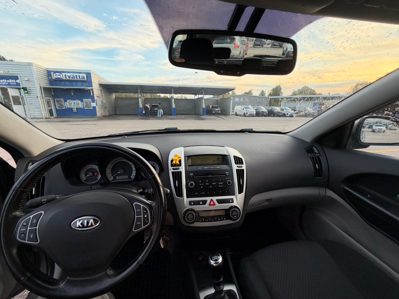 Kia Ceed 1.6 CRDi Manuell 2009, kuva 8/8