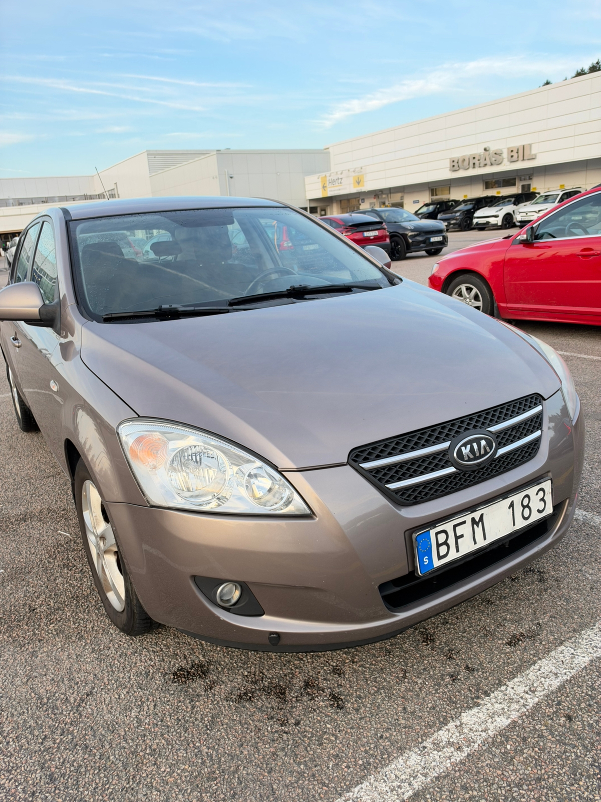 Kia Ceed 1.6 CRDi Manuell 2009, kuva 7/8