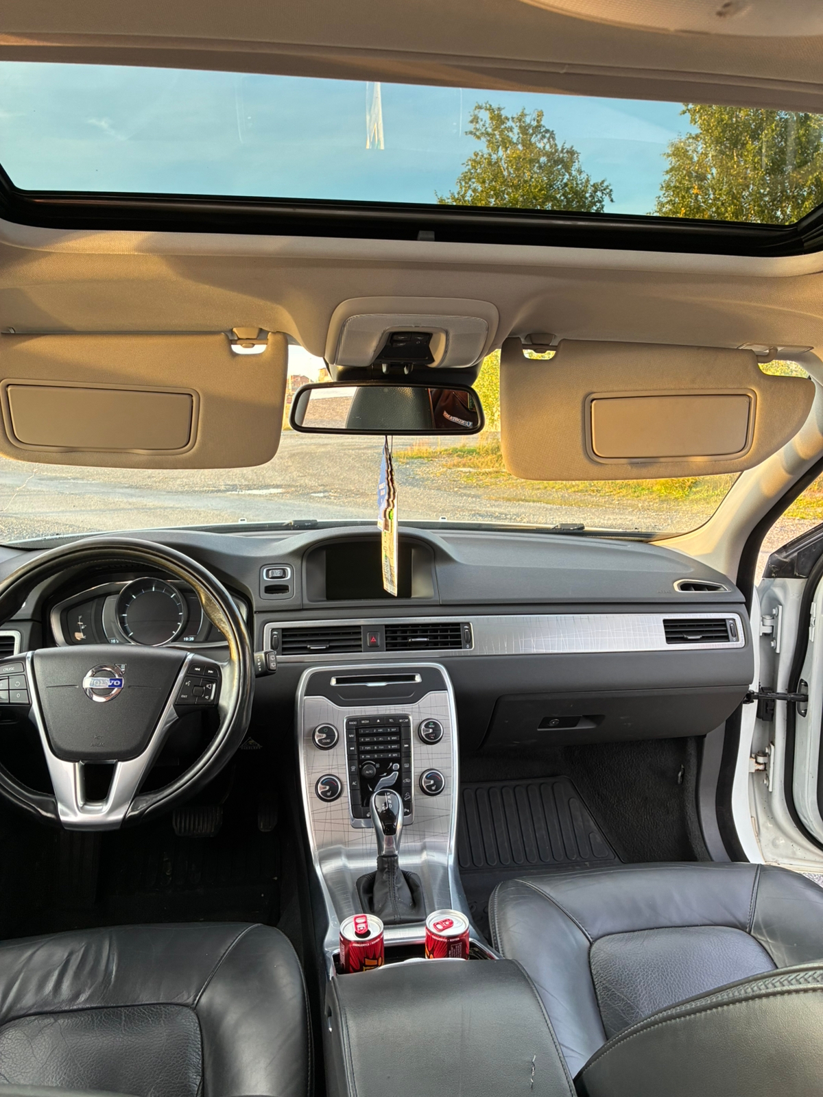 Volvo XC70 D4 AWD Geartronic 2014, kuva 2/6
