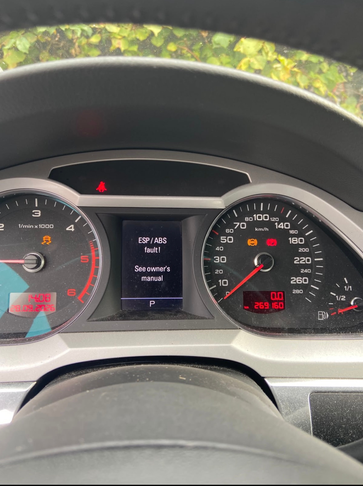 Audi A6 Sedan 2.0 TDI Multitronic 2010, photo 3/18