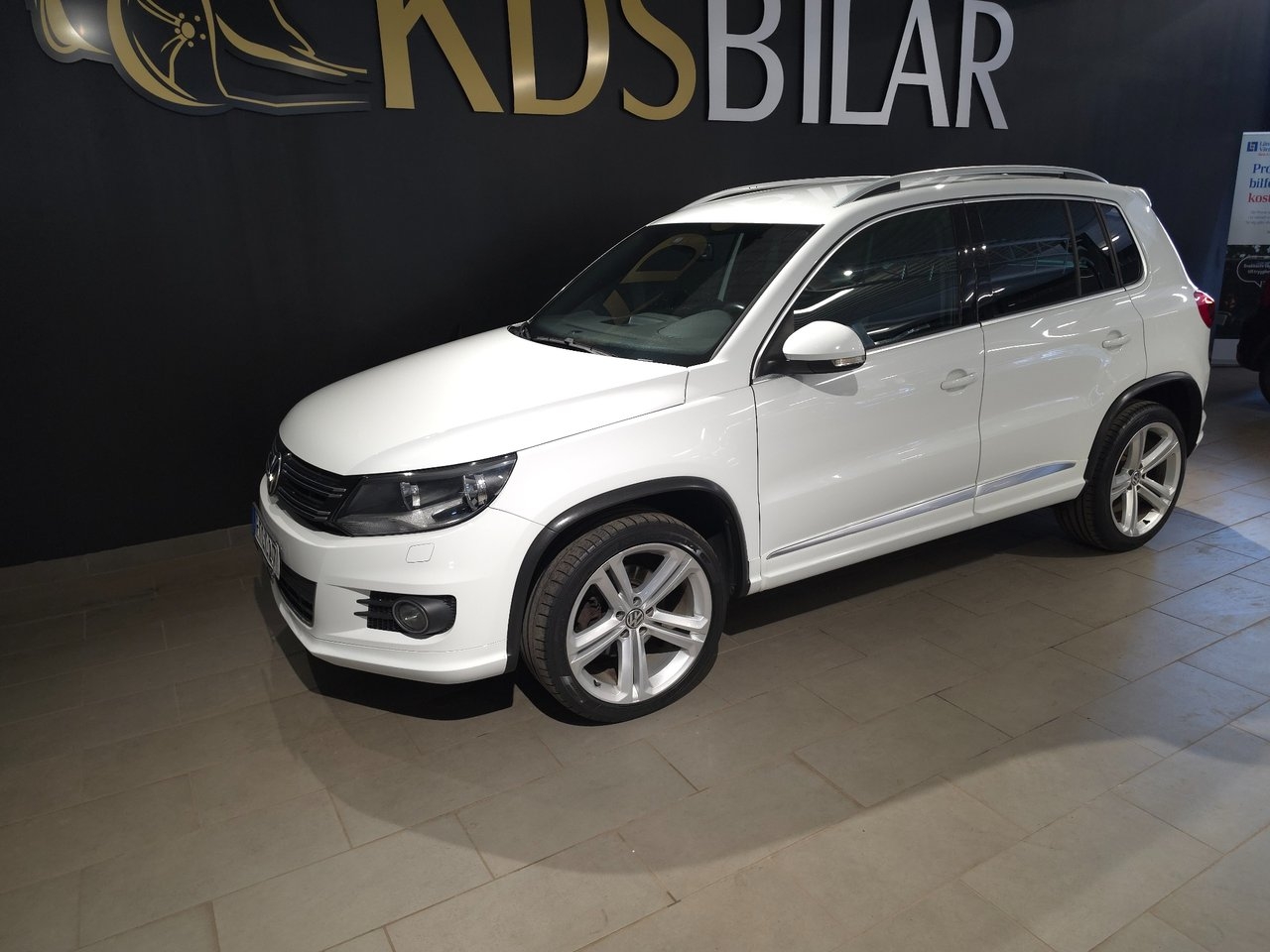 Volkswagen Tiguan 2015, photo 2/10