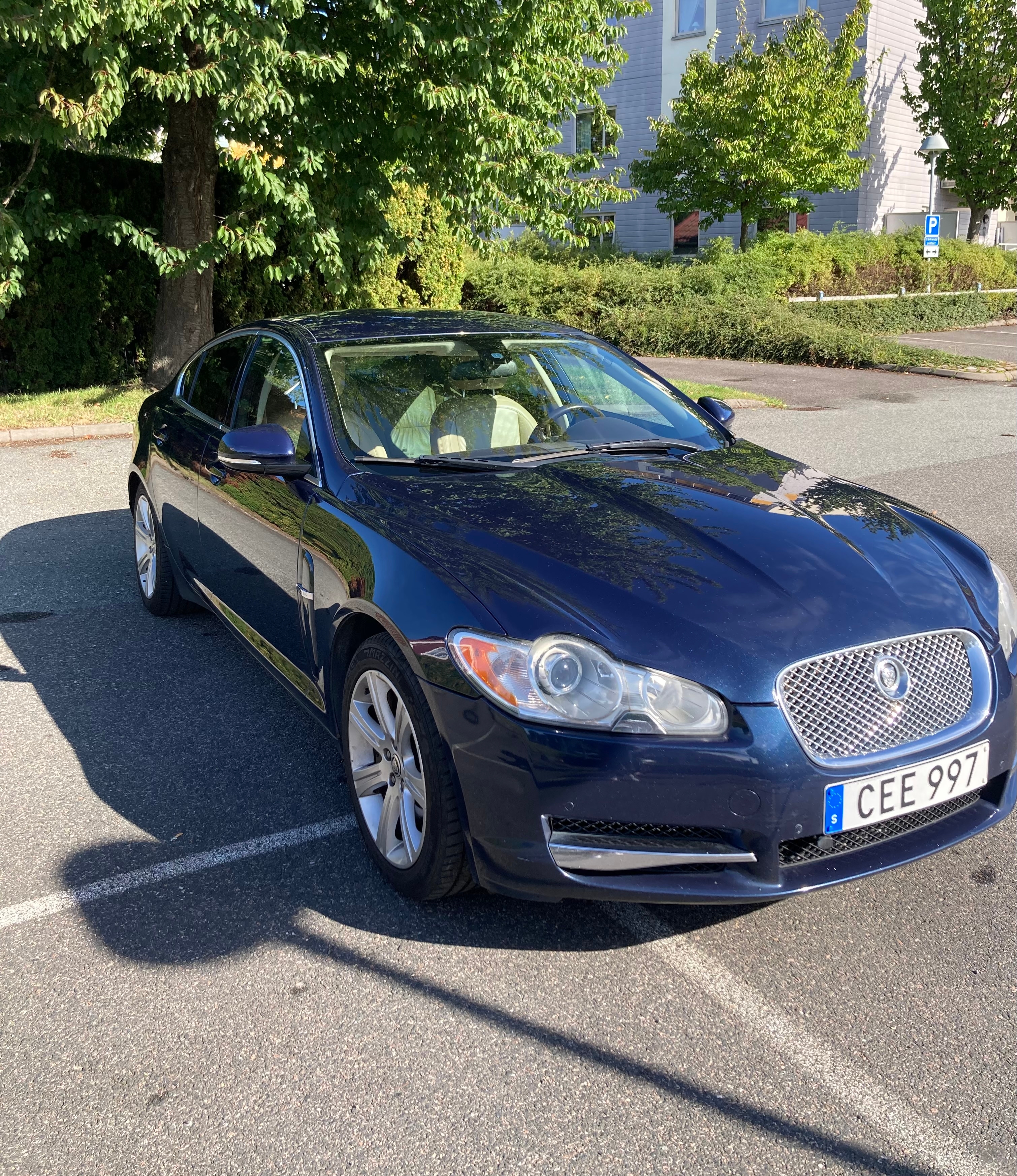 Jaguar XF 3.0 V6 Automatisk 2010, photo 4/8
