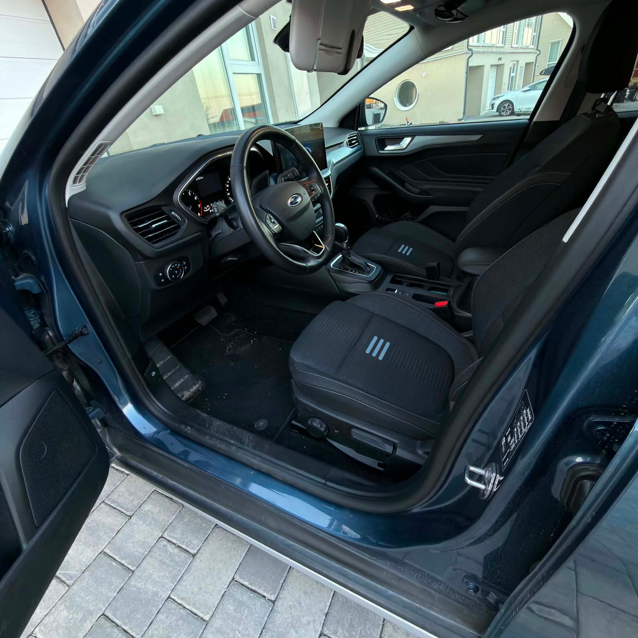 Ford Focus 2024, bild 2/6