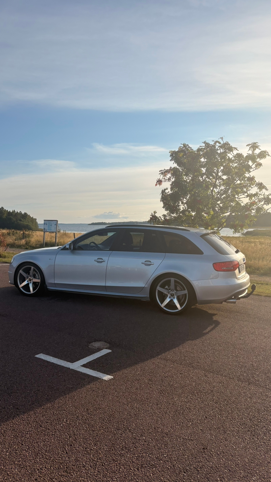 Audi A4 Avant 2.0 TFSI quattro Manuell 2010, bild 4/6