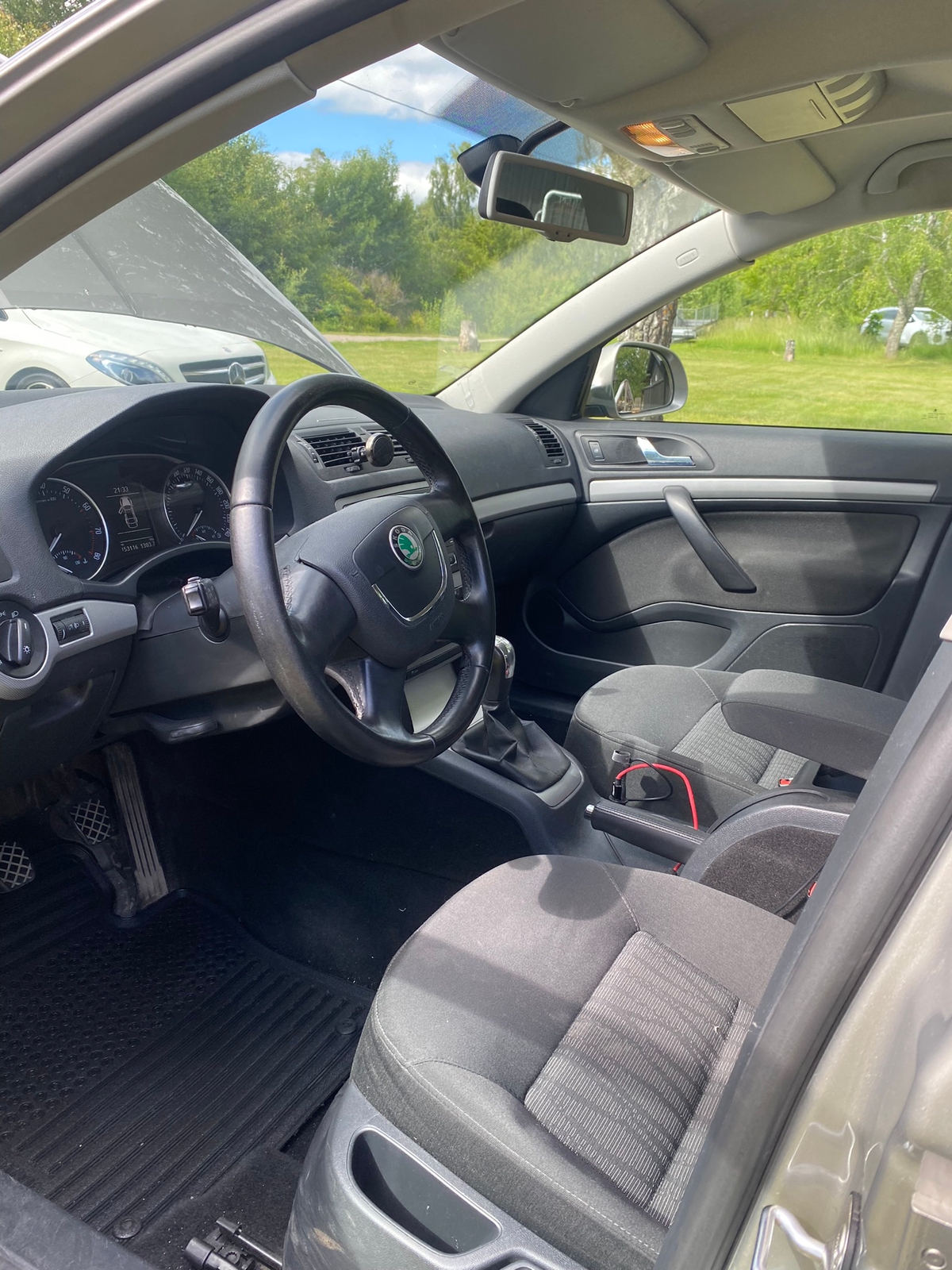 Skoda Octavia Kombi 1.8 TSI Manuell 2010, bild 5/5
