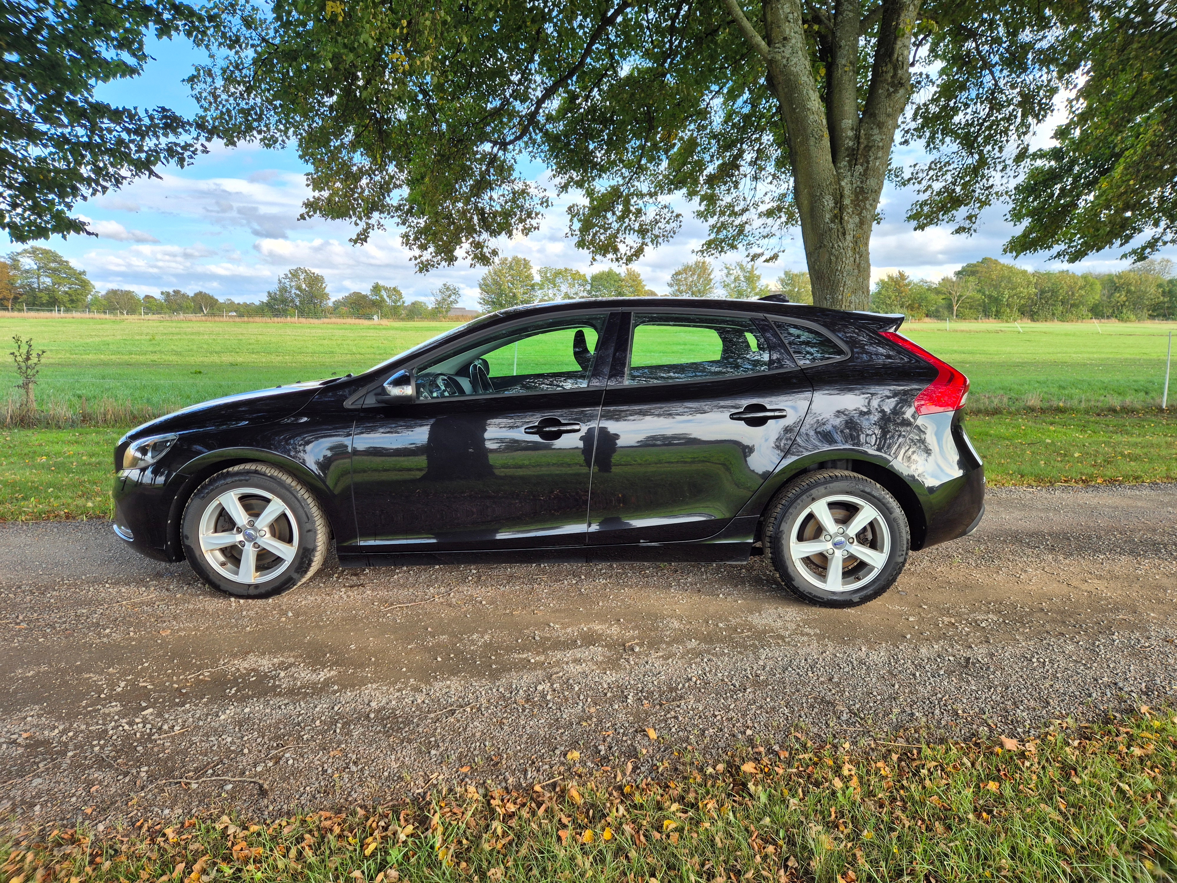 Volvo V40 T3 Manuell 2017, bild 2/10
