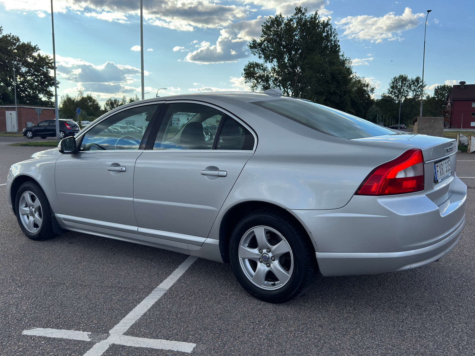 Volvo S80 2.4D Geartronic 2008, bild 3/10