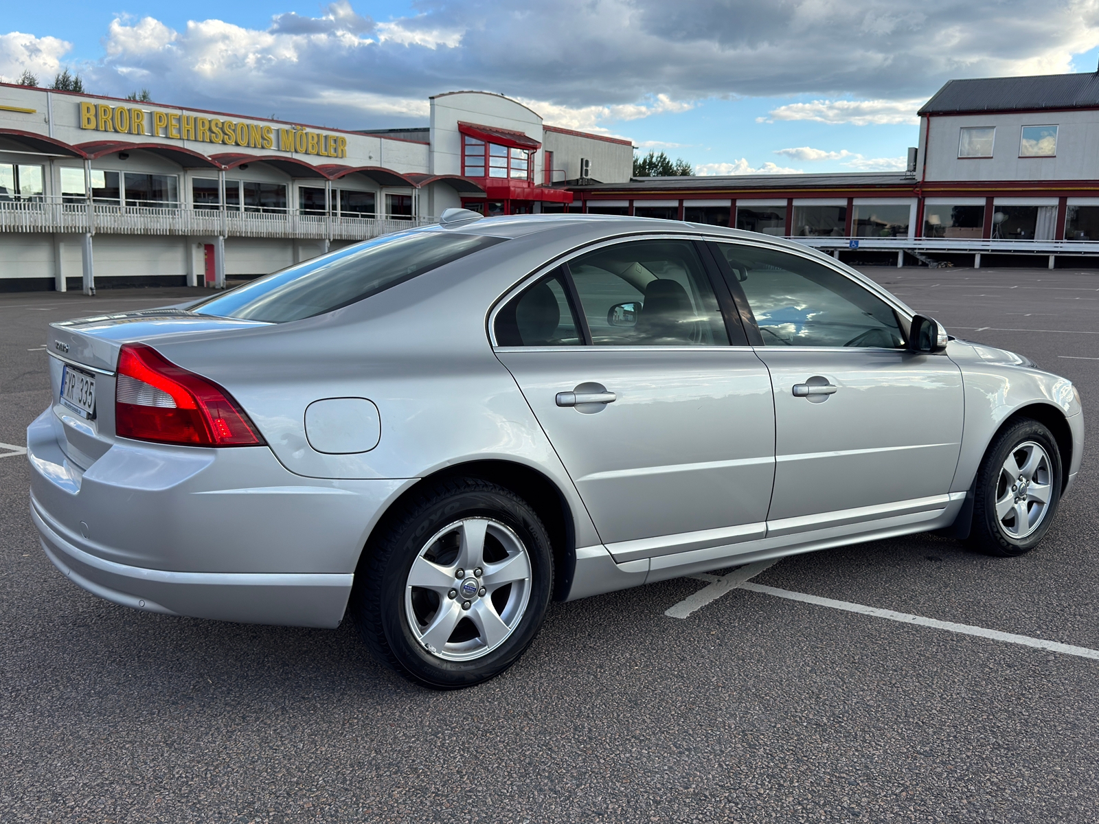 Volvo S80 2.4D Geartronic 2008, bild 4/10
