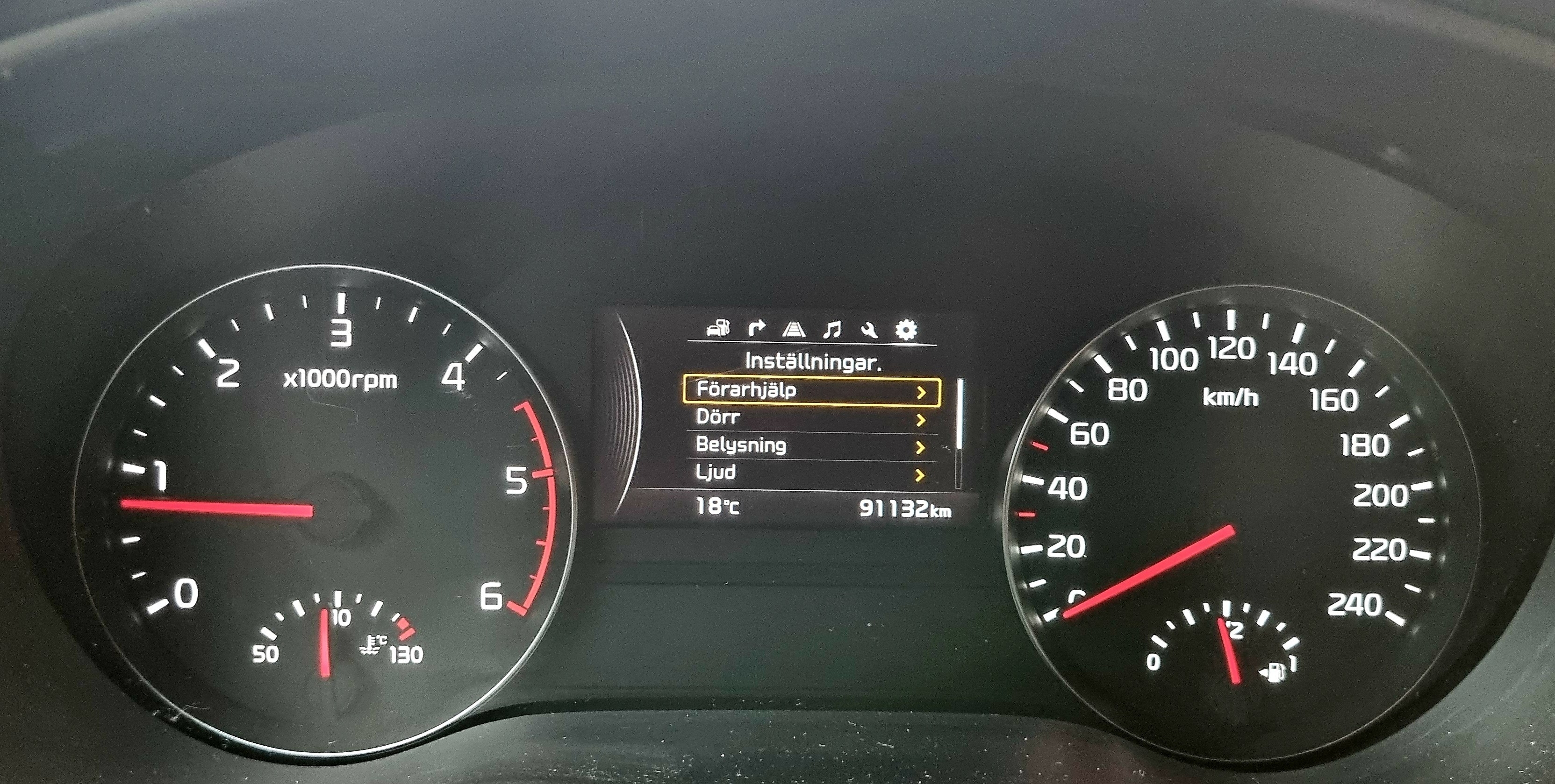 Kia Sportage 2.0 CRDi AWD Manuell 2017, bild 6/8