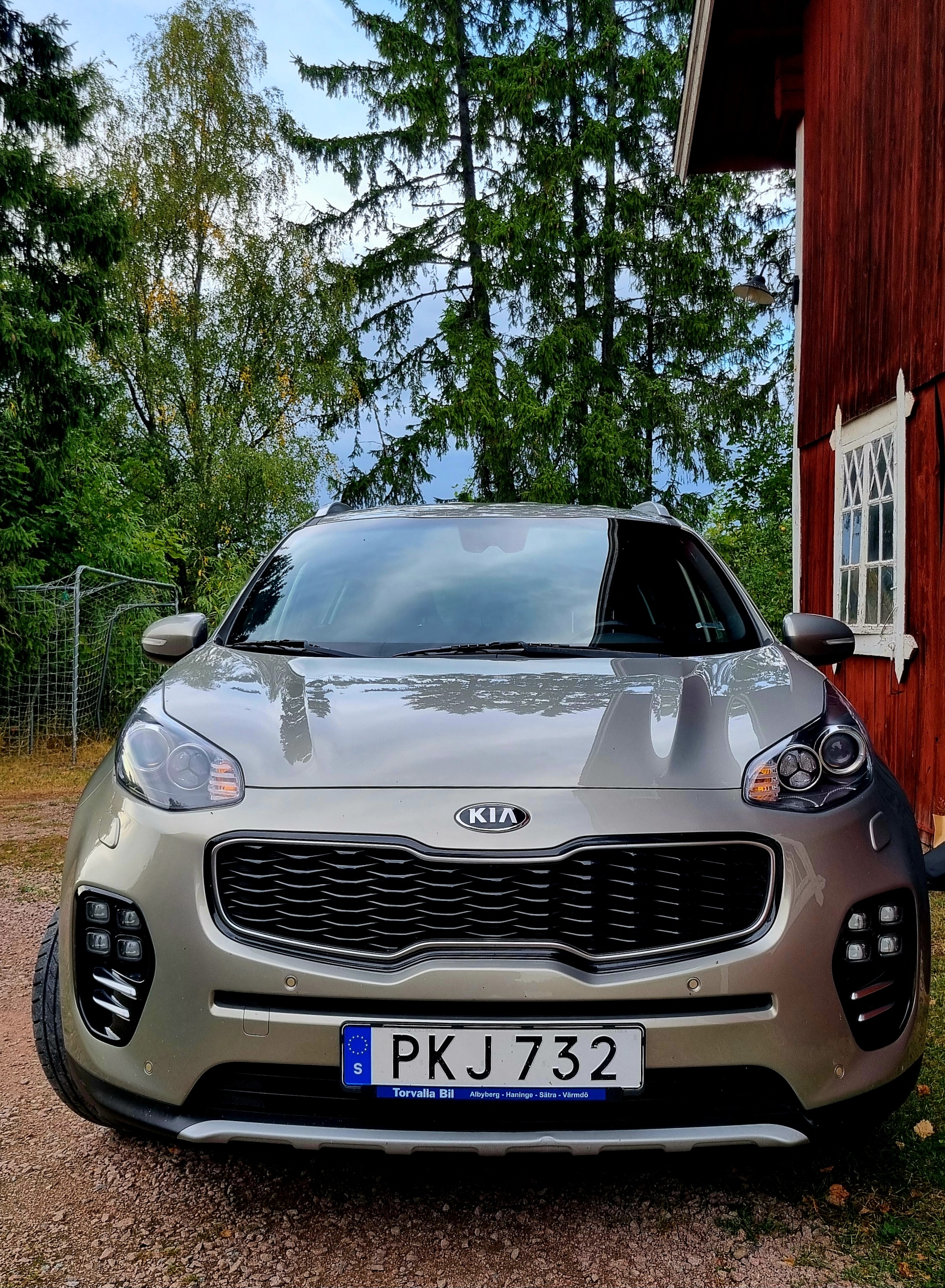 Kia Sportage 2.0 CRDi AWD Manuell 2017, bild 3/8
