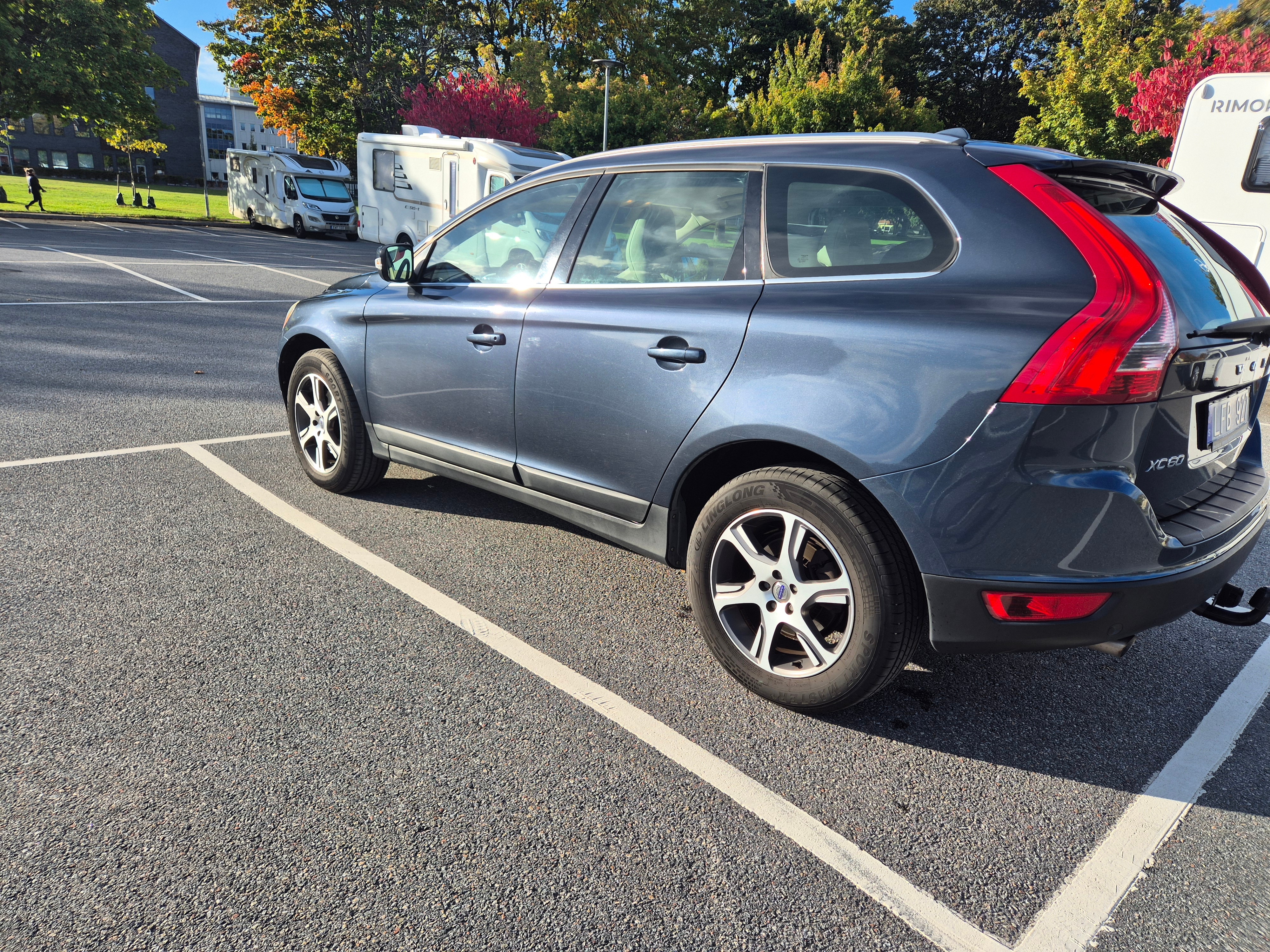 Volvo XC60 D3 Manuell Summum 2011, bild 2/10