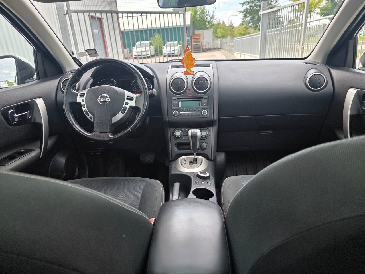 Nissan Qashqai 2011, bild 7/9