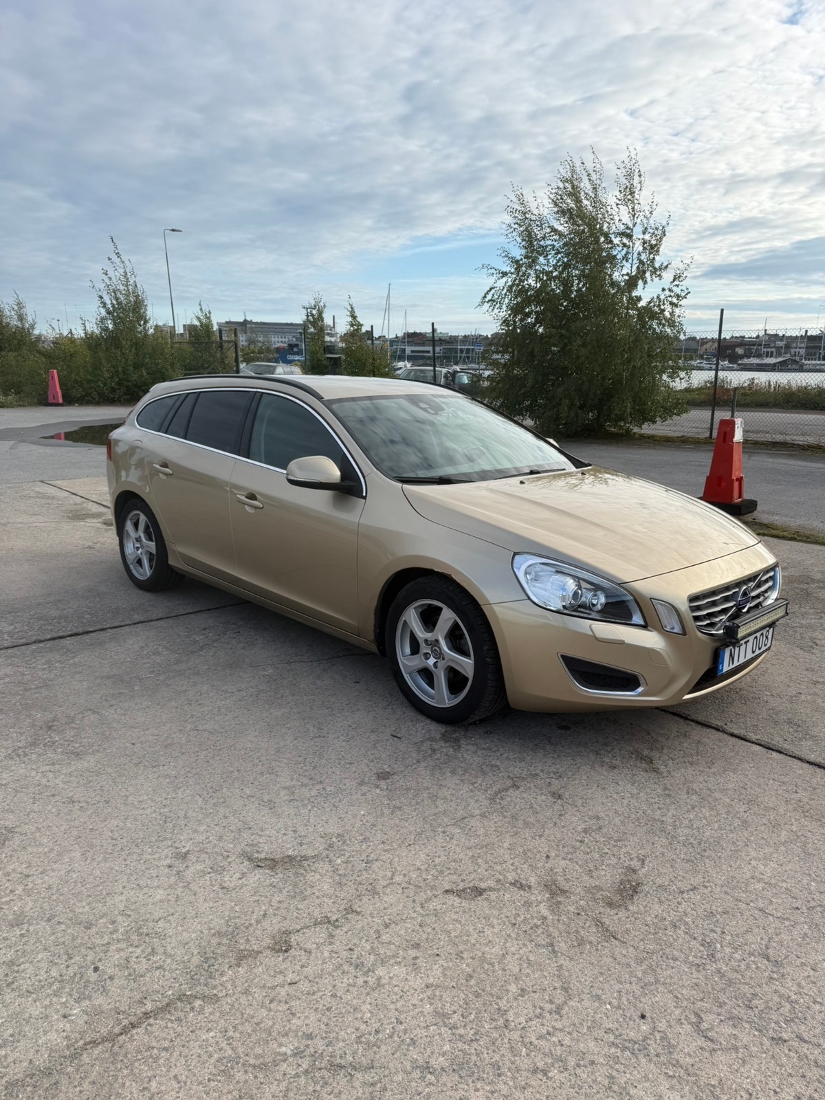 Volvo V60 DRIVe Manuell 2012, bild 2/10