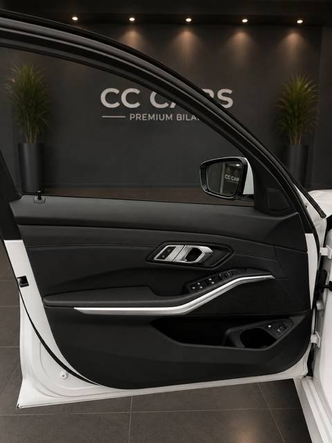 BMW 330 2023, bild 7/10
