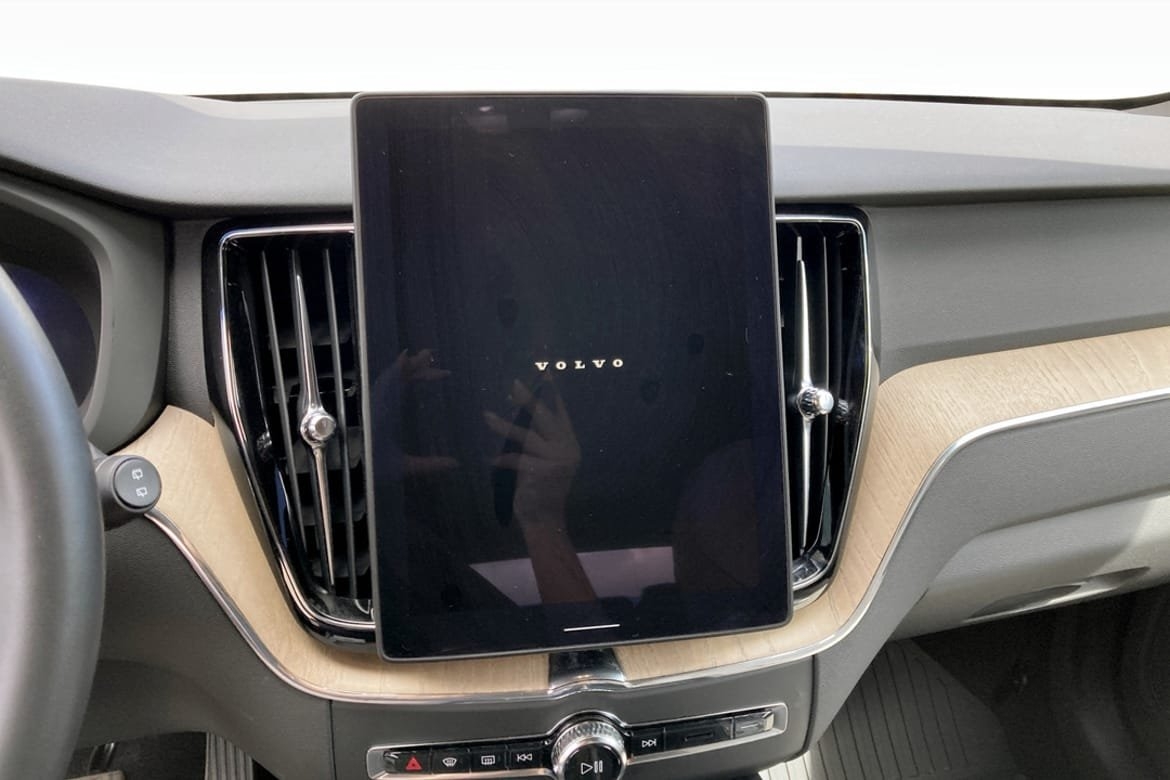 Volvo XC60 T6 Plus Dark Nordic Edition 2026, kuva 7/10