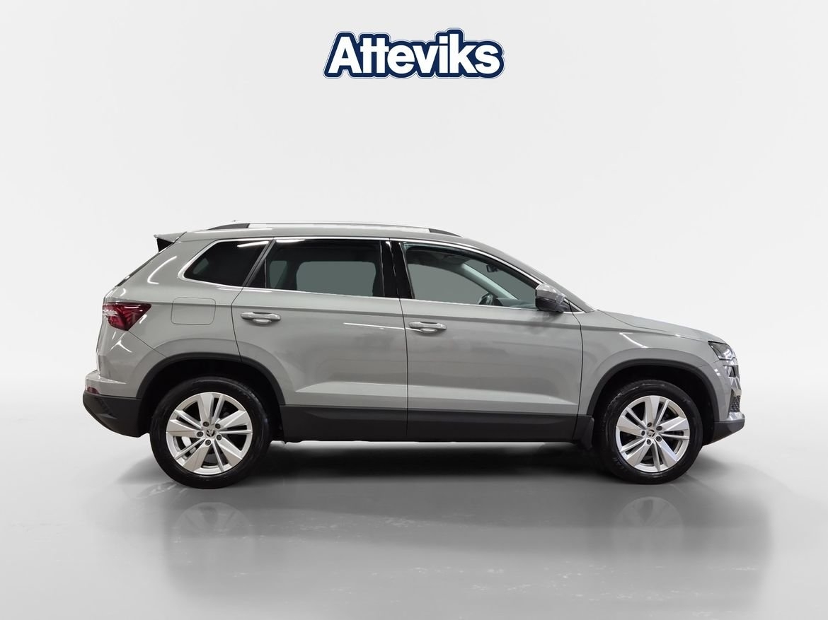 Skoda Karoq 1.5 TSI, 150hk DSG 2023, bild 2/15