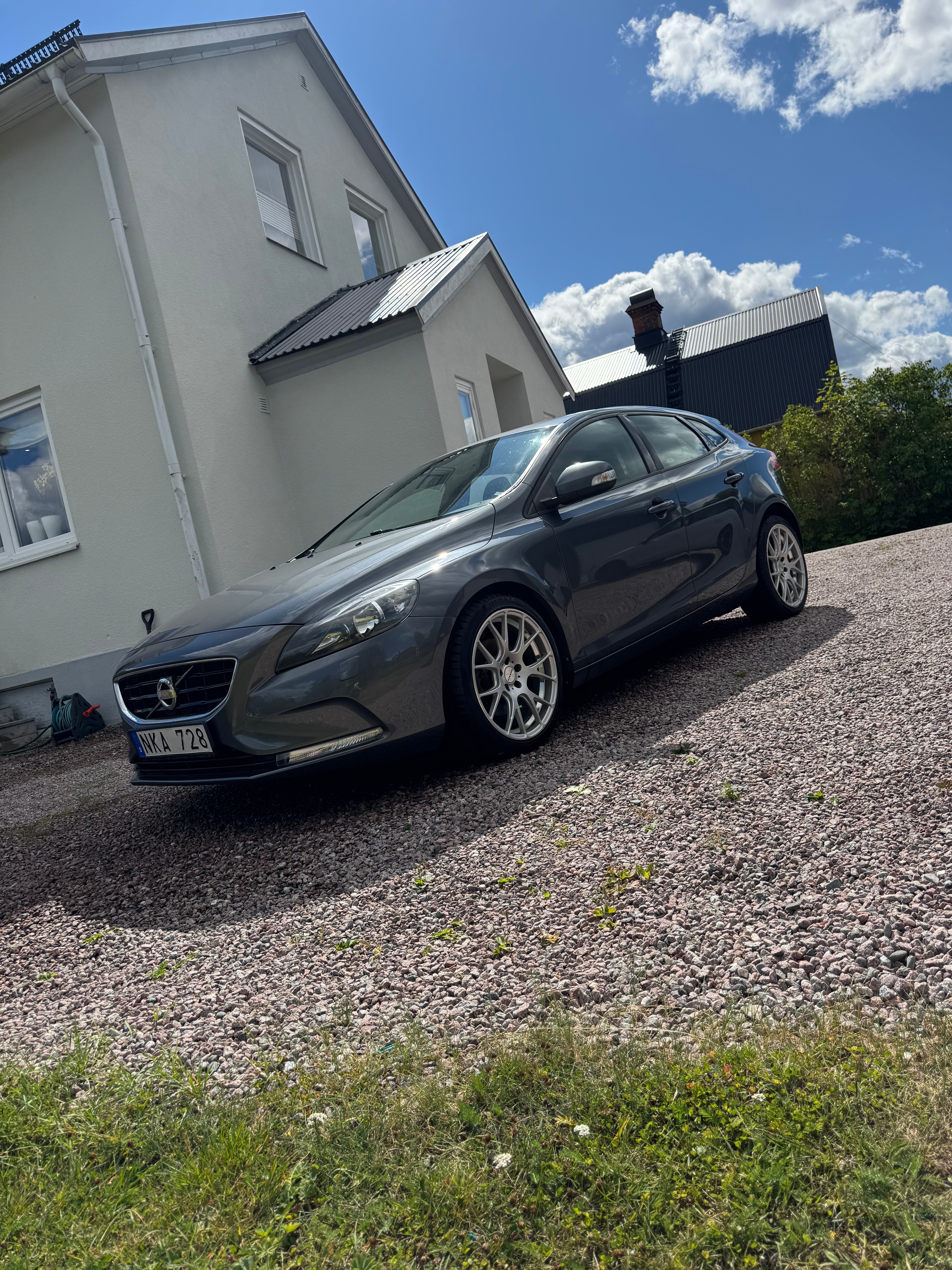 Volvo V40