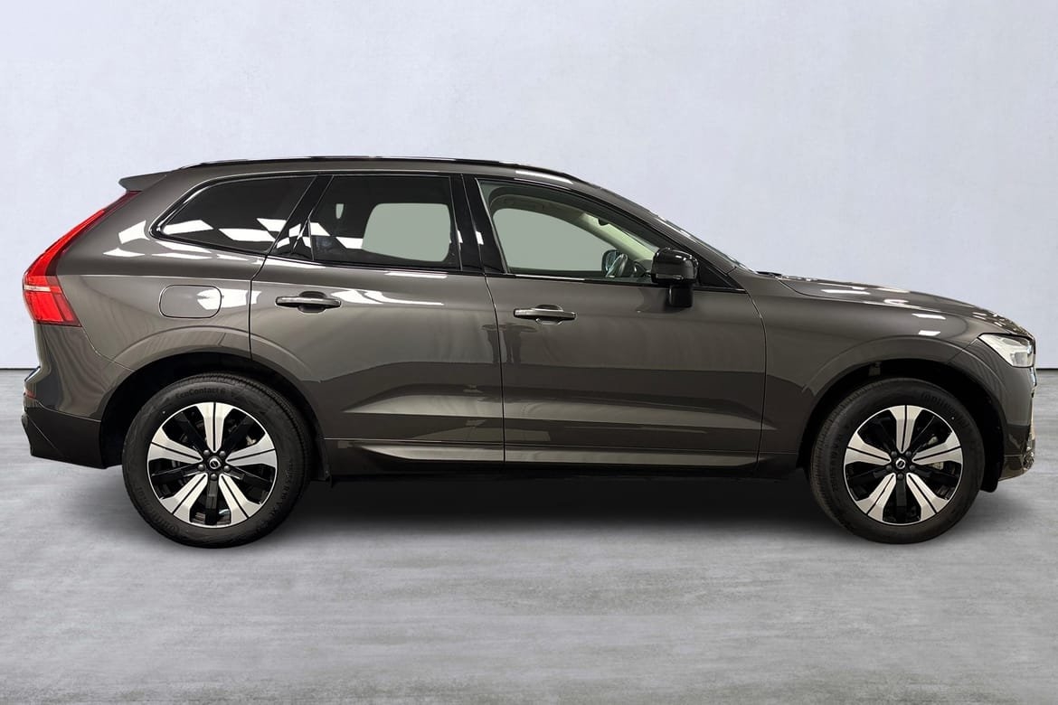 Volvo XC60 T6 Plus Dark Edition 2025, bild 3/10