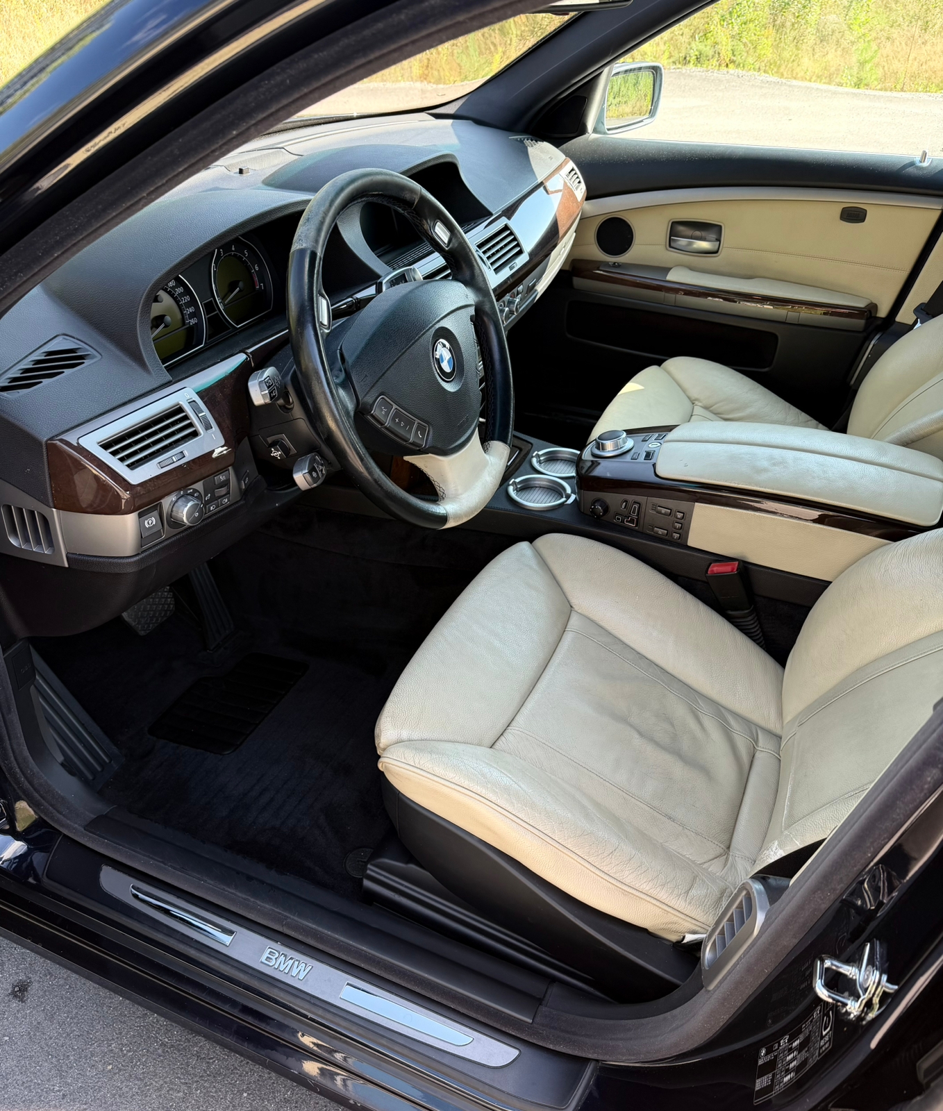 BMW 750 2007, bild 6/9