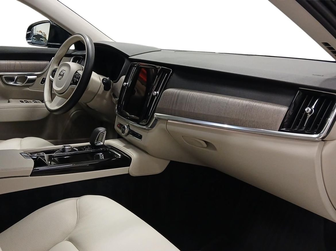 Volvo V90 Recharge T6 Core Edition 2024, bild 4/14